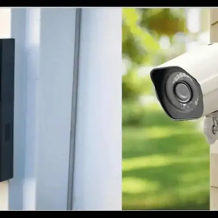 Trendy W Free Parking *