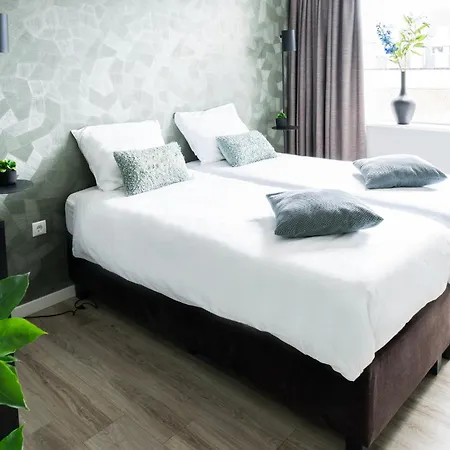 Trendy W Free Parking & Private Bathroom * Raamsdonksveer