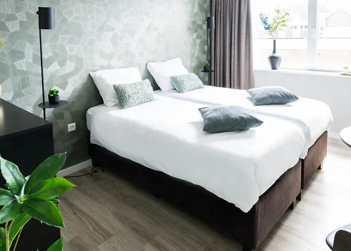 Trendy W Free Parking & Private Bathroom * Raamsdonksveer